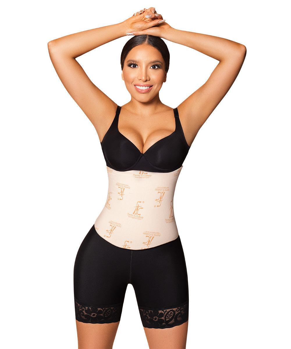 ¿Cómo se usa la espuma para pegar la piel después de la liposucción?