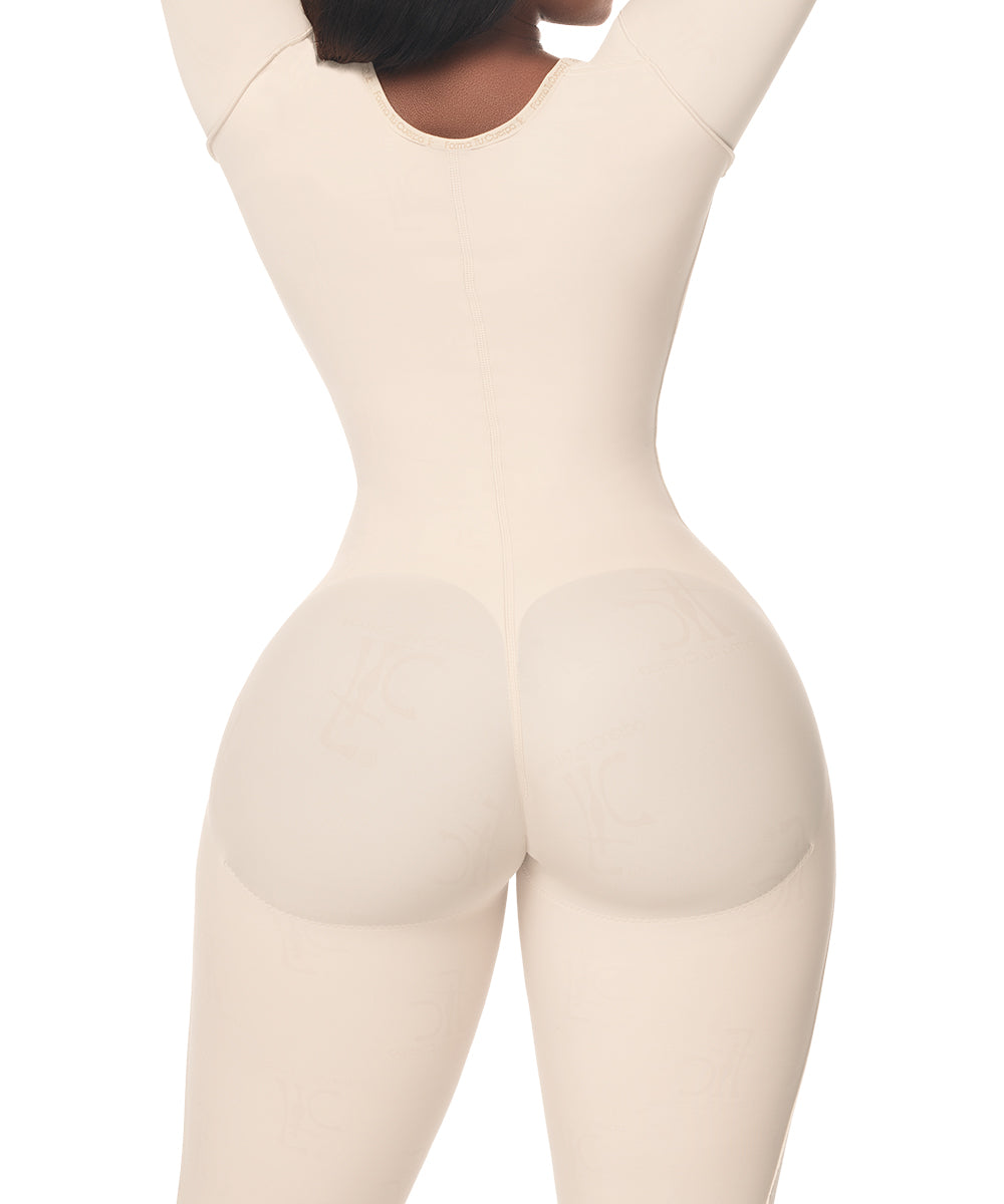 Medium compression post-surgical girdle: Reduces swelling and provides support (REF. C-012)