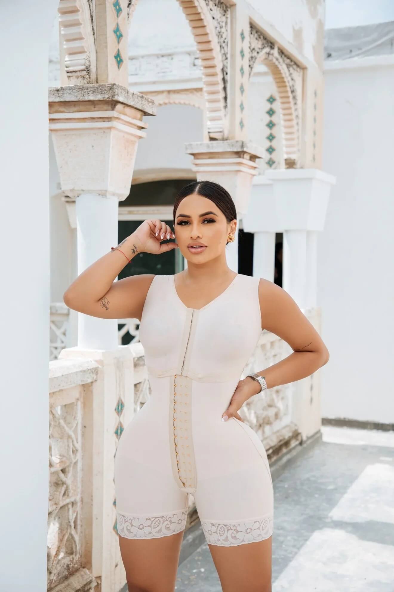 Colombian girdle with Luxury Queen bra: High compression shapewear ( Ref. Lux - 293 / Lux - 093 )